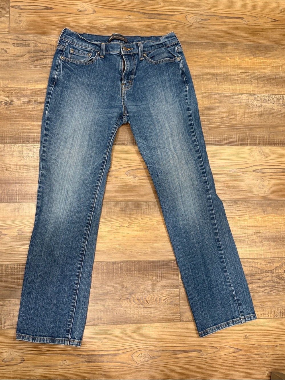 Levi's Blue‎ Straight Leg Women's Jeans